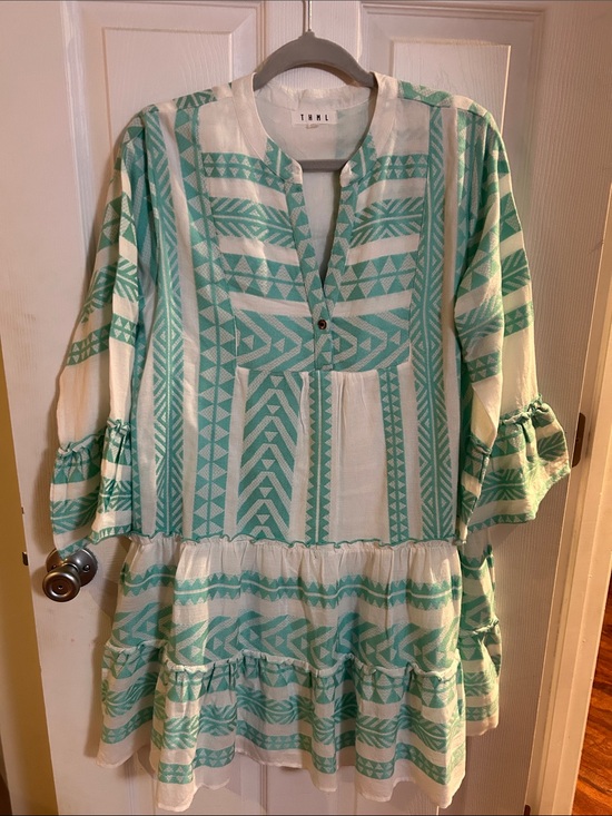 THML Dresses & Skirts - THML Mint and White Geometric Tiered Dress